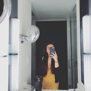 Meet your Posher, Anna